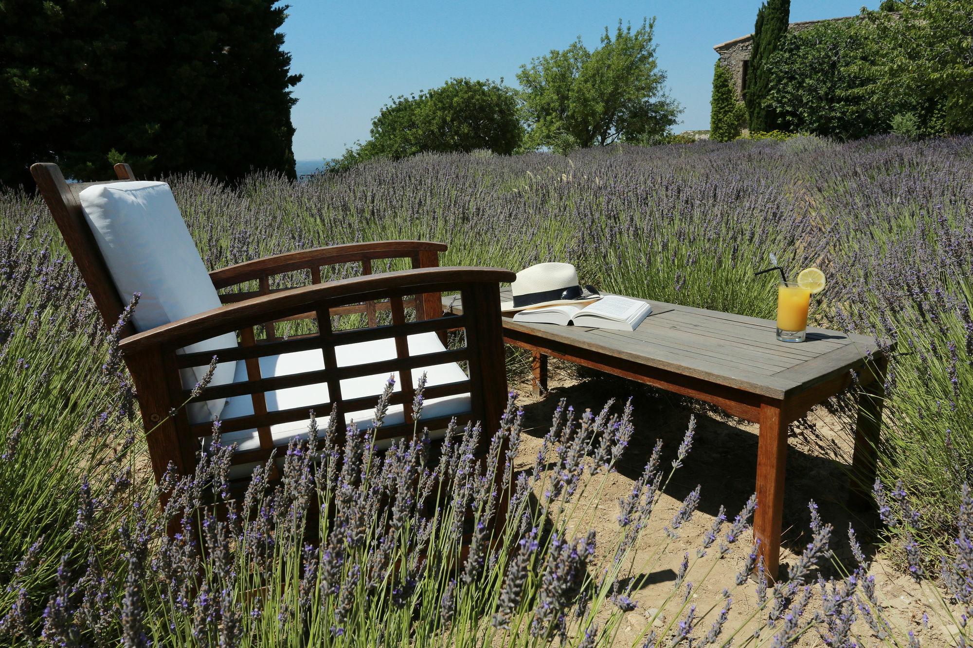 Hotel Garrigae Abbaye De Sainte Croix 4*